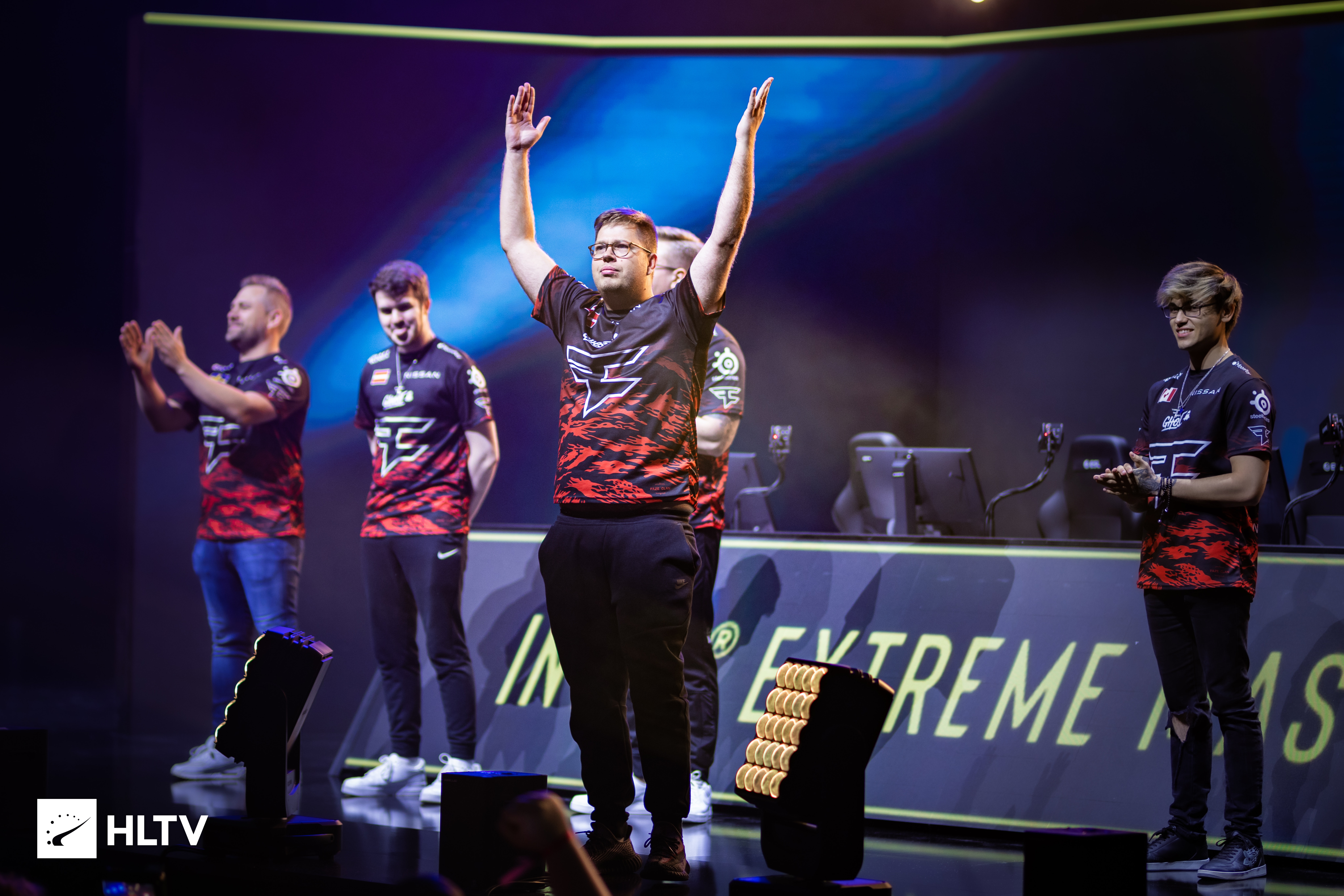 Daeny：世界赛和T1打训练赛感觉他们很强，因为了解所以害怕