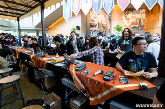 LPL春季赛：Uzi将无缘后续赛场？不但训练赛没打，韩服停止rank了